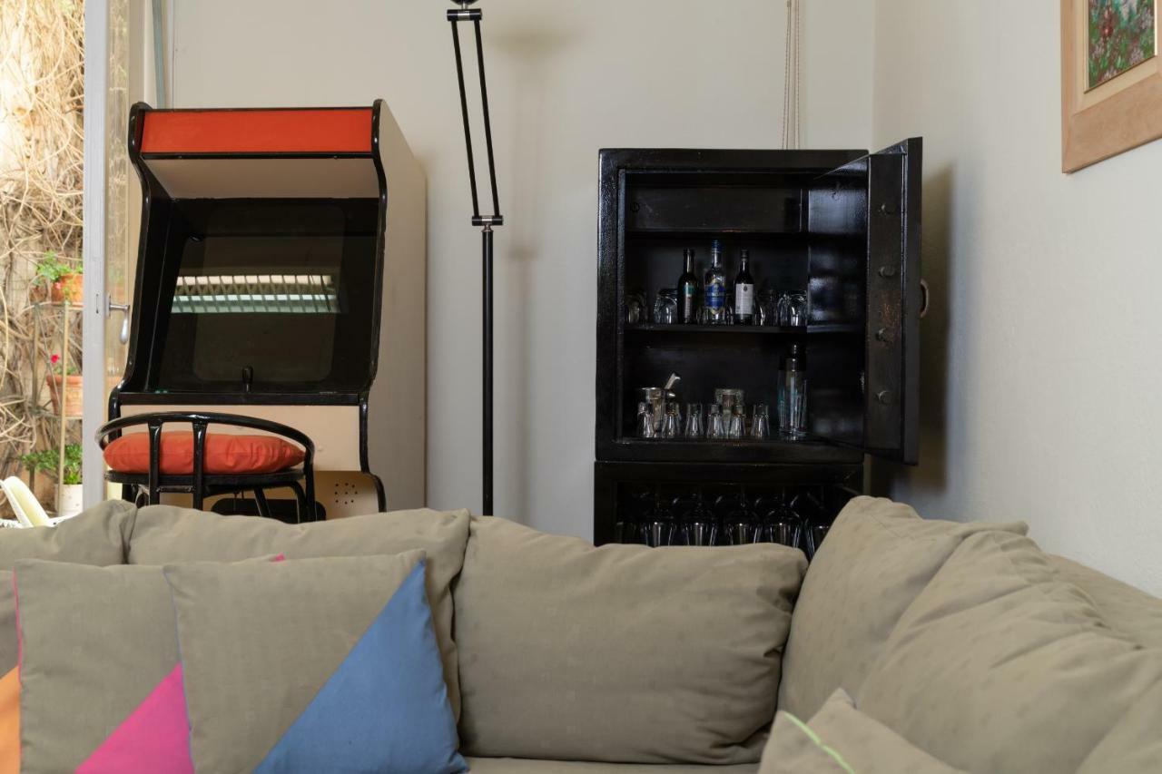 شقة Acropolis Koukaki Loft Private Garden أثينا المظهر الخارجي الصورة